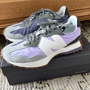 New Balance 327 Cyber Lilac - W8.5 - NWT